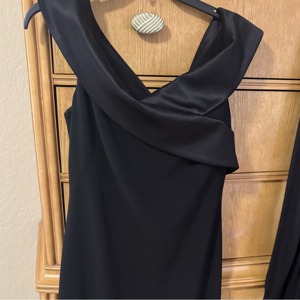 Elegant Black Evening Dress